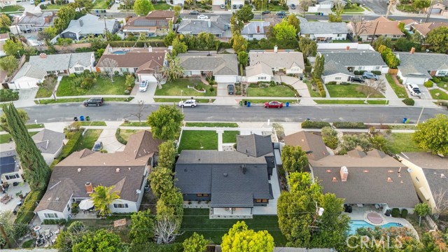 Detail Gallery Image 46 of 47 For 23856 Aetna, Woodland Hills,  CA 91367 - 4 Beds | 3 Baths