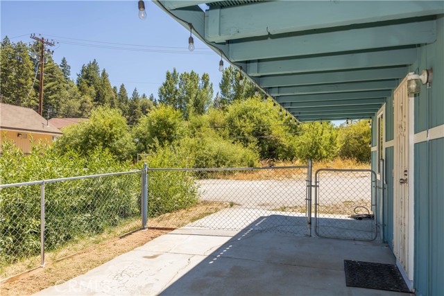 2395 Hunsaker Drive, Running Springs CA: https://media.crmls.org/medias/af06eb49-bc50-4e1b-957e-cc9b602f6040.jpg