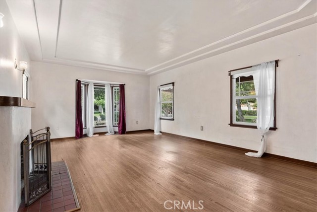 3271 N I Street, San Bernardino CA: https://media.crmls.org/medias/af06f6a3-5608-4660-9892-a6b216fe95ac.jpg