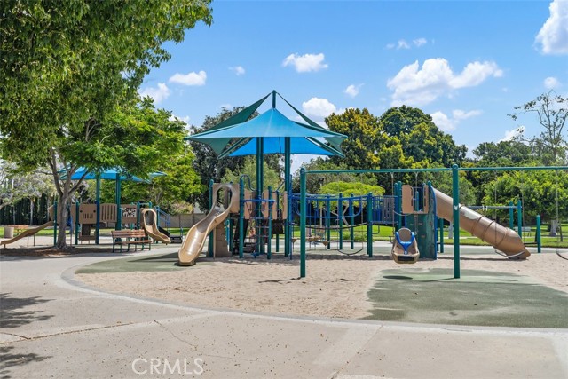 14801 Mayten Avenue, Irvine CA: https://media.crmls.org/medias/af07c588-0fa8-49a0-a00a-30b222de74c3.jpg