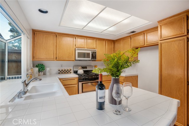 Detail Gallery Image 10 of 40 For 17814 Antherium Dr, Chino Hills,  CA 91709 - 3 Beds | 2/1 Baths