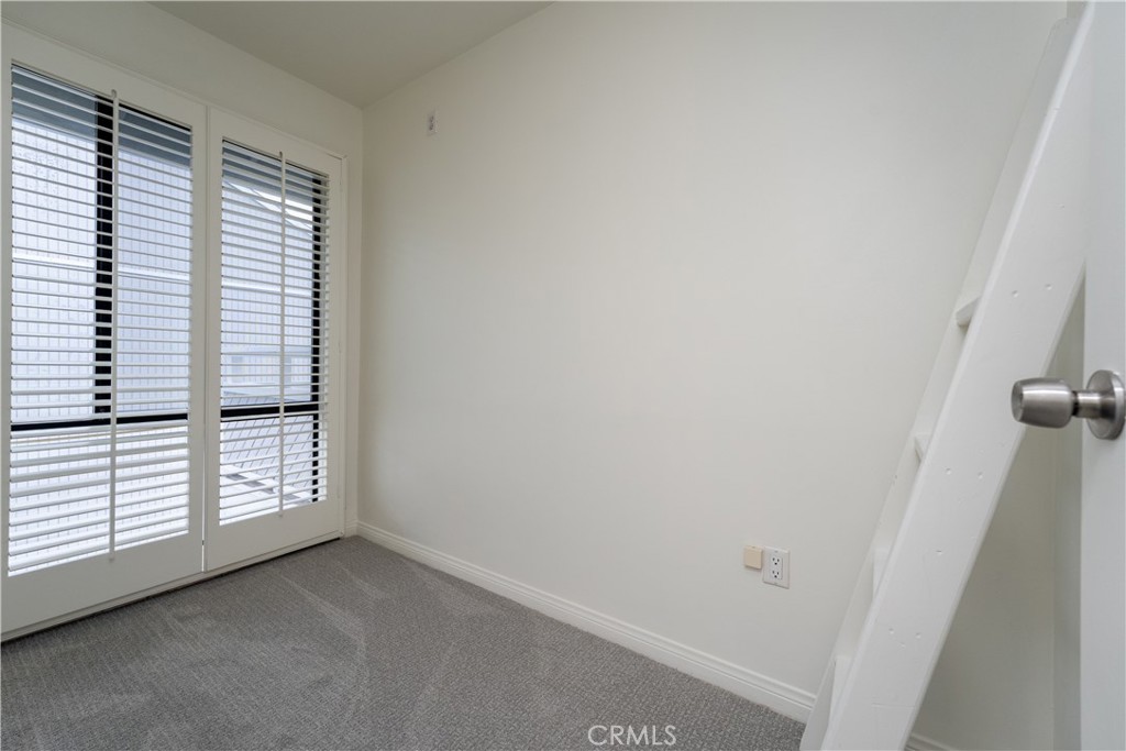 MLS #OC25258782 image #23