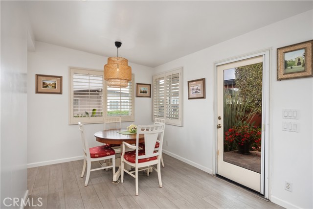103 Yorktown, Newport Beach CA: https://media.crmls.org/medias/af08c865-22fa-4e6c-a1d5-c83a884823a0.jpg