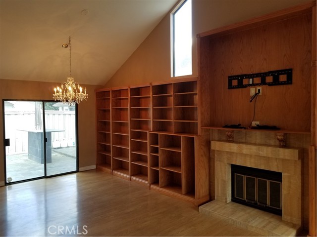 45 Wintermist, Irvine CA: https://media.crmls.org/medias/af08e534-9296-422a-aa82-f9a187135e70.jpg