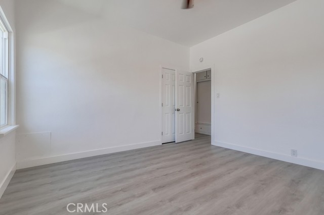 1009 Coronado Avenue, Long Beach CA: https://media.crmls.org/medias/af09f229-0be7-4f30-8940-b63d0f19fc55.jpg