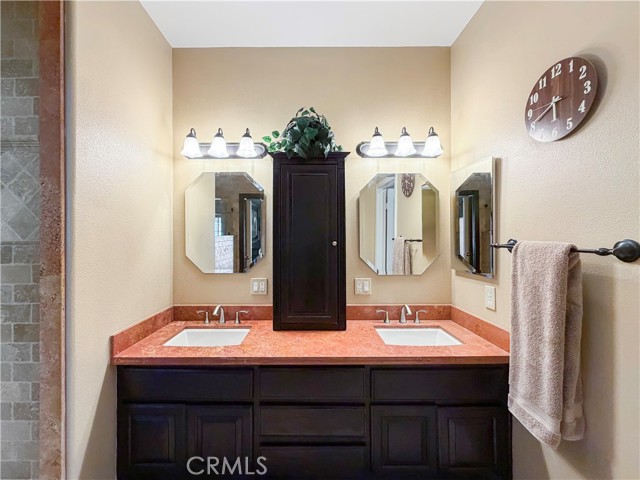 2281 Dekens Court, Blythe CA: https://media.crmls.org/medias/af0a70ba-631b-4a95-a688-f64ee535bbd6.jpg