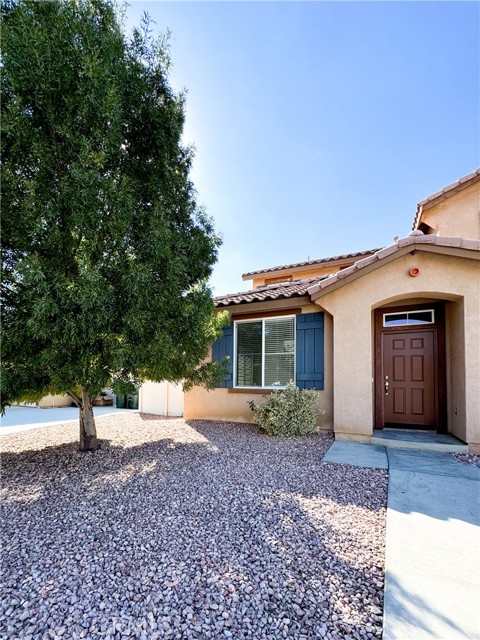 Detail Gallery Image 3 of 37 For 12319 Ojo Caliente St, Victorville,  CA 92392 - 3 Beds | 2/1 Baths