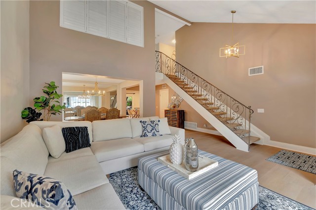 22471 Rippling Brook, Lake Forest CA: https://media.crmls.org/medias/af0ad70d-8a13-443b-b0ed-ea057771dbc2.jpg