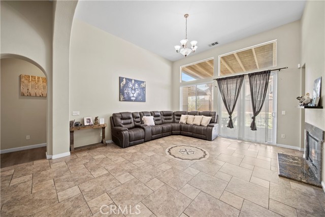 Detail Gallery Image 24 of 39 For 15776 Gilbert Ct, Victorville,  CA 92394 - 4 Beds | 2 Baths