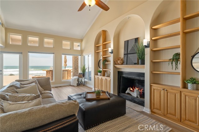 Detail Gallery Image 14 of 50 For 1404 Seacoast Dr, Imperial Beach,  CA 91932 - 4 Beds | 3 Baths