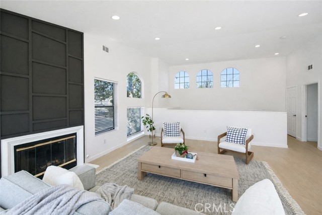 Detail Gallery Image 6 of 17 For 35 Deerborn, Aliso Viejo,  CA 92656 - 4 Beds | 2/1 Baths