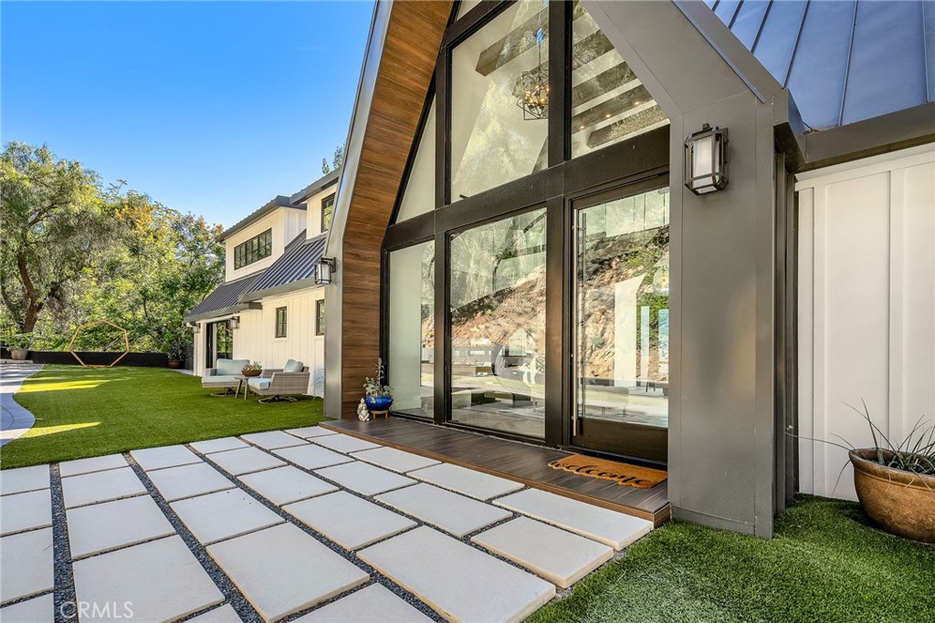 MLS #SR25261744 image #5