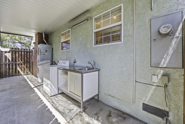 Detail Gallery Image 23 of 44 For 1832 N Brighton, Burbank,  CA 91506 - 2 Beds | 1 Baths