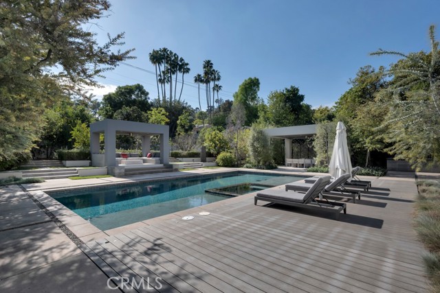 Detail Gallery Image 69 of 75 For 17950 Rancho St, Encino,  CA 91316 - 5 Beds | 6 Baths