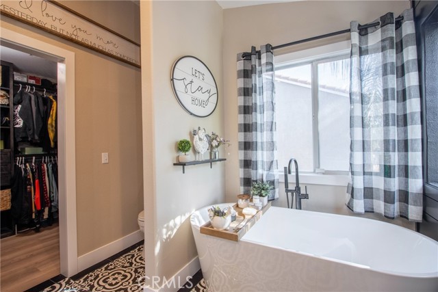 Detail Gallery Image 31 of 62 For 29419 Shady, Murrieta,  CA 92563 - 5 Beds | 3 Baths