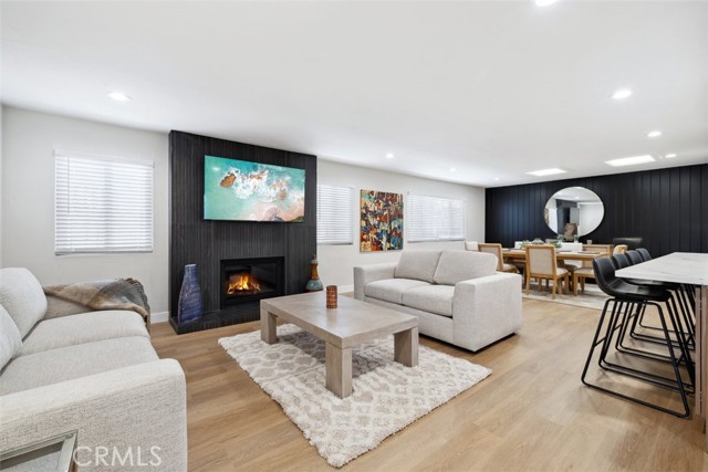 311 Prospect Street, Oak View CA: https://media.crmls.org/medias/af113004-638b-4f9f-aaa5-cc79cd6acf43.jpg