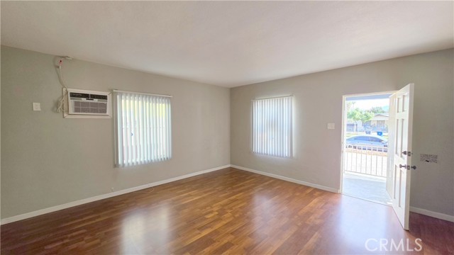Detail Gallery Image 3 of 11 For 1364 N D St, San Bernardino,  CA 92405 - 1 Beds | 1 Baths