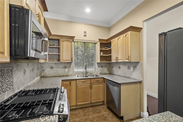 7142 Ethel Avenue, North Hollywood CA: https://media.crmls.org/medias/af1359b6-96dc-4a81-8548-836ba7afbef3.jpg