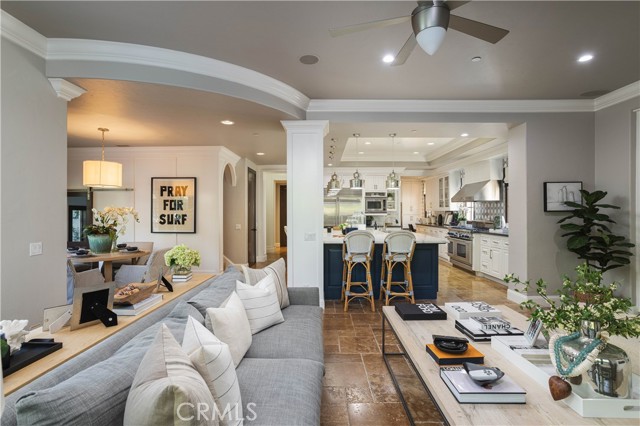 Detail Gallery Image 8 of 33 For 9981 Foxrun Rd, North Tustin,  CA 92705 - 7 Beds | 7/1 Baths