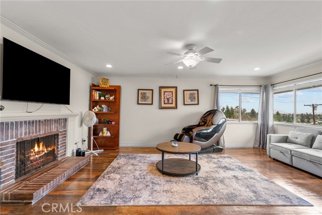 Detail Gallery Image 9 of 59 For 9558 Swinton, North Hills,  CA 91343 - 3 Beds | 2 Baths