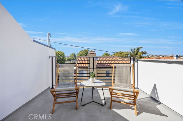 2405 Mathews Avenue, Redondo Beach CA: https://media.crmls.org/medias/af142457-d825-46ad-8137-d7560458bbae.jpg