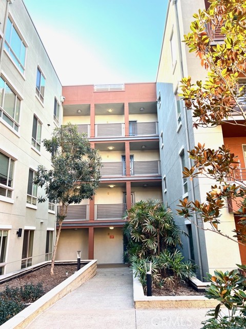 Detail Gallery Image 3 of 22 For 100 S Alameda St #356,  Los Angeles,  CA 90012 - 2 Beds | 2 Baths