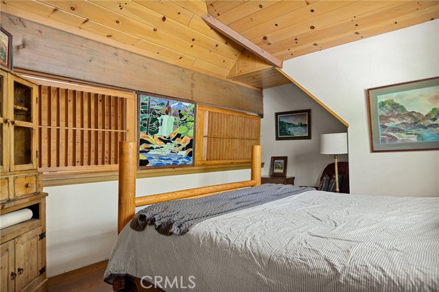 Detail Gallery Image 16 of 32 For 1023 Sandalwood Dr, Lake Arrowhead,  CA 92352 - 3 Beds | 2/1 Baths