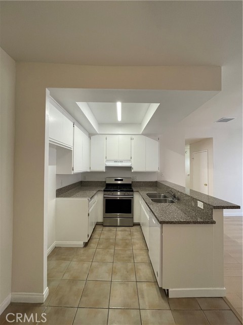 Front Image Thumbnail for CRSR26084476