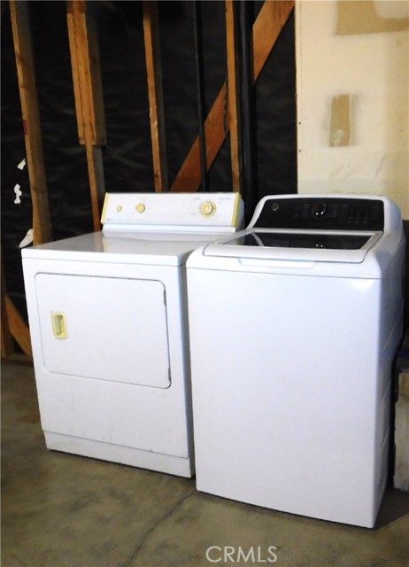 Detail Gallery Image 5 of 18 For 20321 88th, California City,  CA 93505 - 3 Beds | 2 Baths