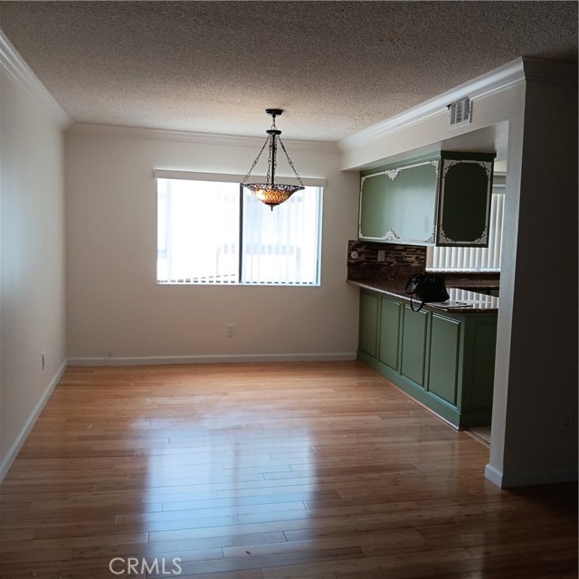 Detail Gallery Image 7 of 46 For 17037 S Vermont Ave #108,  Gardena,  CA 90247 - 3 Beds | 3 Baths