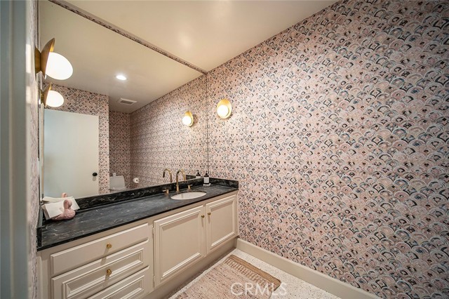 6360 E Vera Crest Drive, Long Beach CA: https://media.crmls.org/medias/af15f081-8cae-4383-b215-3de6dd5a13da.jpg