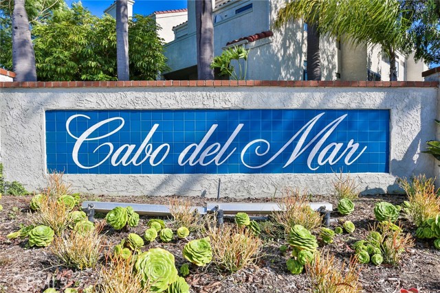 5031 Dorado Dr, Huntington Beach CA: https://media.crmls.org/medias/af169373-d45c-42dc-a281-ed648d6ca4b4.jpg