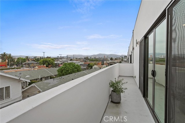 Detail Gallery Image 19 of 23 For 4138 Normal Ave, Los Angeles,  CA 90029 - 2 Beds | 2 Baths