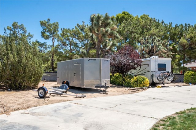 2056 W Avenue O, Palmdale CA: https://media.crmls.org/medias/af17308f-52ac-4493-aecc-002a2c2aac91.jpg
