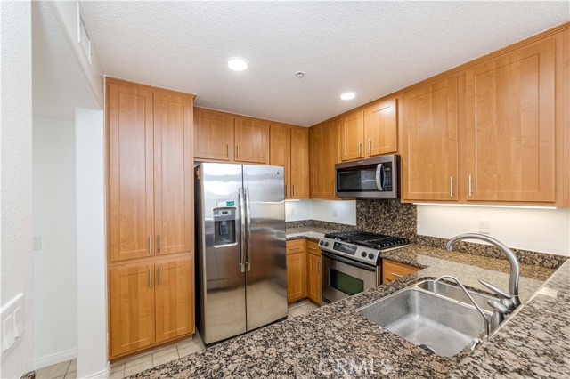 Detail Gallery Image 9 of 46 For 12664 Chapman Ave #1401,  Garden Grove,  CA 92840 - 2 Beds | 2 Baths