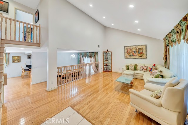 11830 Killimore Avenue, Porter Ranch CA: https://media.crmls.org/medias/af17b494-9726-4187-9eae-5d568ff925cc.jpg