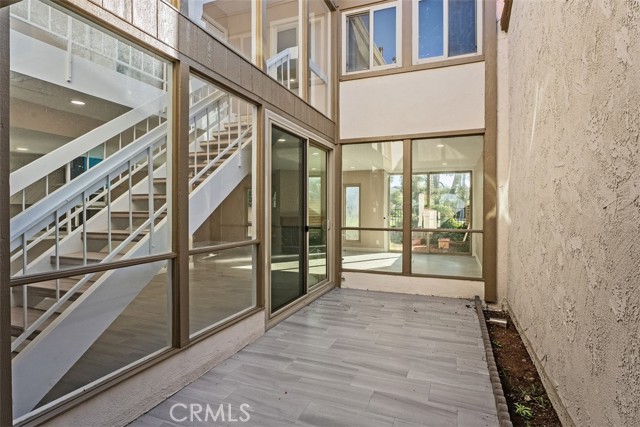 Detail Gallery Image 6 of 40 For 54 Oak Tree Ln, Irvine,  CA 92612 - 4 Beds | 2/1 Baths