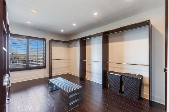 Detail Gallery Image 27 of 62 For 2111 Rimcrest Dr, Glendale,  CA 91207 - 4 Beds | 5 Baths