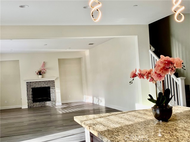 Detail Gallery Image 6 of 11 For 4759 Brison Ct, Jurupa Valley,  CA 91752 - 5 Beds | 3 Baths