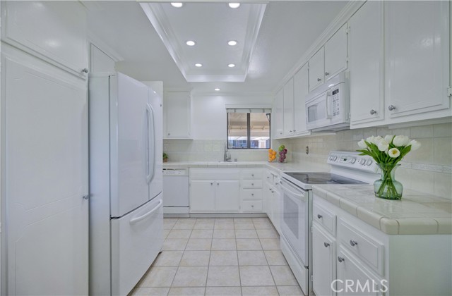 Detail Gallery Image 15 of 56 For 3123 via Serena #Q,  Laguna Woods,  CA 92637 - 2 Beds | 2 Baths