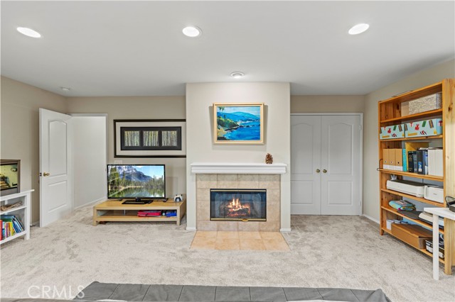28238 Alton Way, Castaic CA: https://media.crmls.org/medias/af19ebfe-467e-49fd-8a00-401bf3d4d9ce.jpg