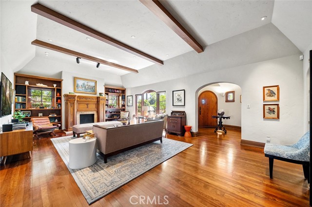 Detail Gallery Image 9 of 70 For 2285 E Orange Grove, Pasadena,  CA 91104 - 4 Beds | 4/1 Baths