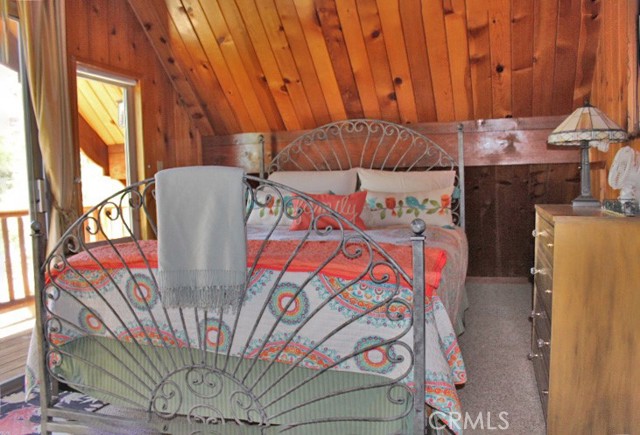 Detail Gallery Image 21 of 36 For 43413 Sheephorn Rd, Big Bear Lake,  CA 92315 - 4 Beds | 2/1 Baths