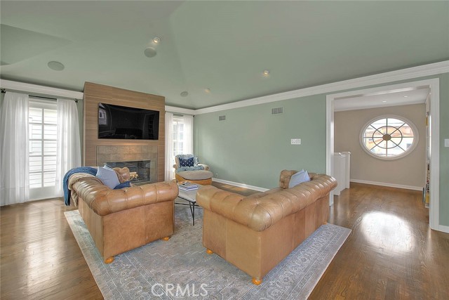 Detail Gallery Image 33 of 59 For 5590 E the Toledo, Long Beach,  CA 90803 - 4 Beds | 4 Baths