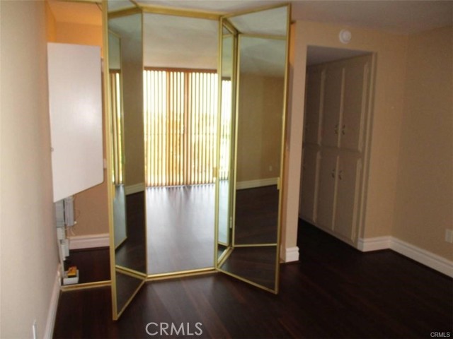 Detail Gallery Image 16 of 17 For 375 Atlantic Ave #702,  Long Beach,  CA 90802 - 2 Beds | 2 Baths