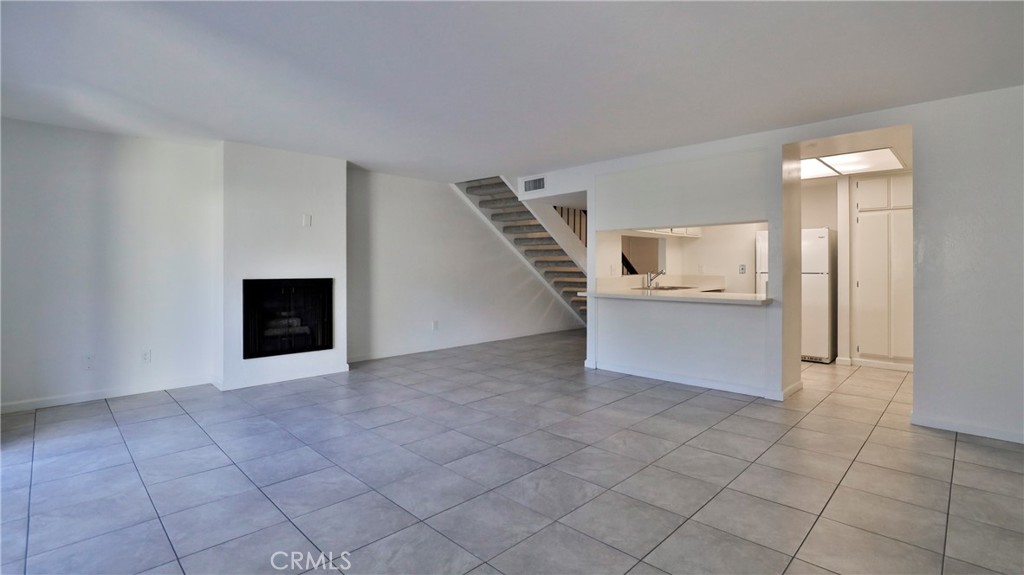 MLS #CV26137139 image #4