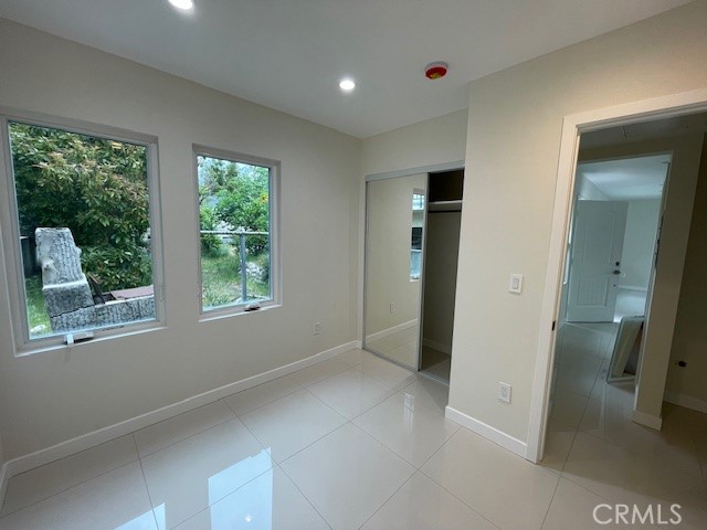 811 1/2 E Maple Street, Glendale CA: https://media.crmls.org/medias/af1c836f-887e-40d4-89d1-d20cd41bc29a.jpg