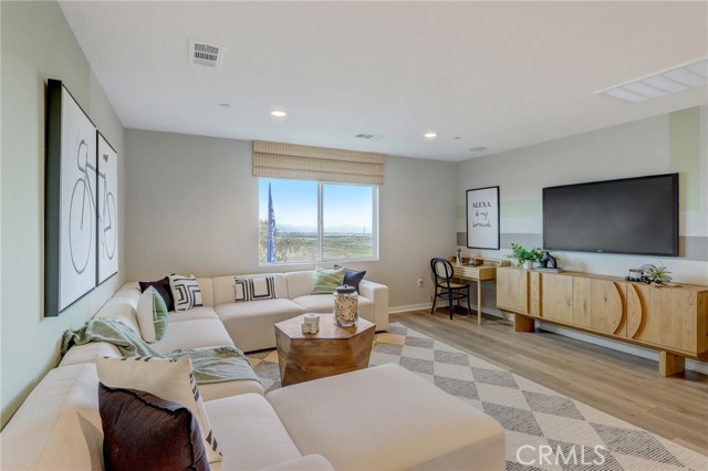 30973 Avenida Ramblas, Highland CA: https://media.crmls.org/medias/af1c932b-f350-4633-9bdb-a5ead8451526.jpg