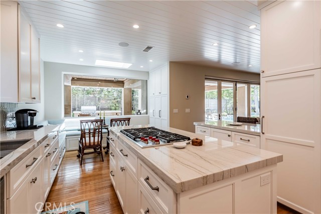6561 Horseshoe Lane, Huntington Beach CA: https://media.crmls.org/medias/af1caf9f-4f39-4263-a413-120b5a7469d9.jpg