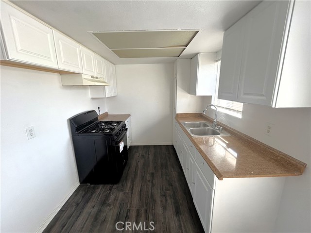 Detail Gallery Image 3 of 15 For 2430 S Ridgewood, West Covina,  CA 91792 - 9 Beds | 7 Baths